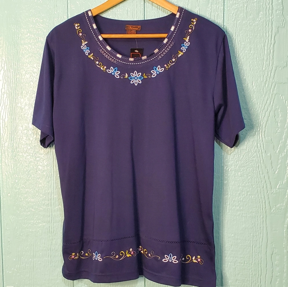 Venus Lounging 2 pc Embroidery Cropped Navy